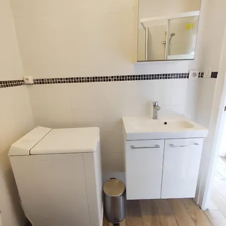 Beau Studio A 1 Minute De La Apartment *